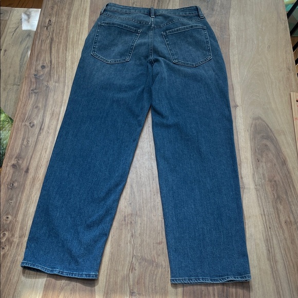 Old Navy High-Rise Wow Loose Jeans - Picture 5 of 8